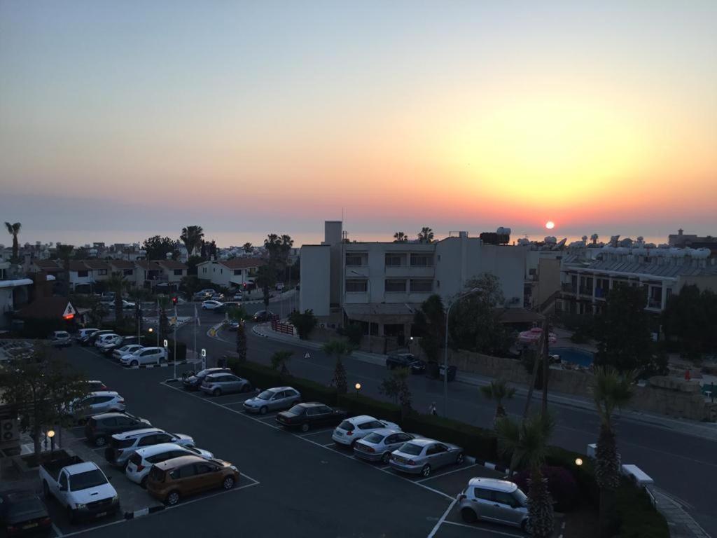 Sunset Seaview Studio Apartamento Pafos Exterior foto